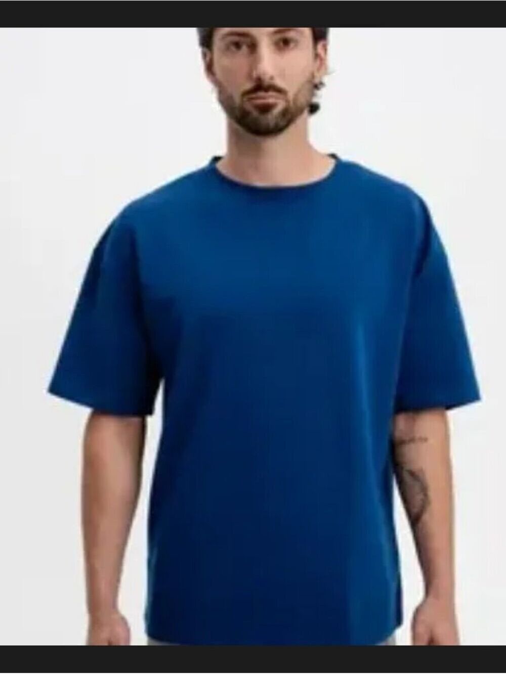 AEON OVERSIZED TEE - MSRP $50 Small